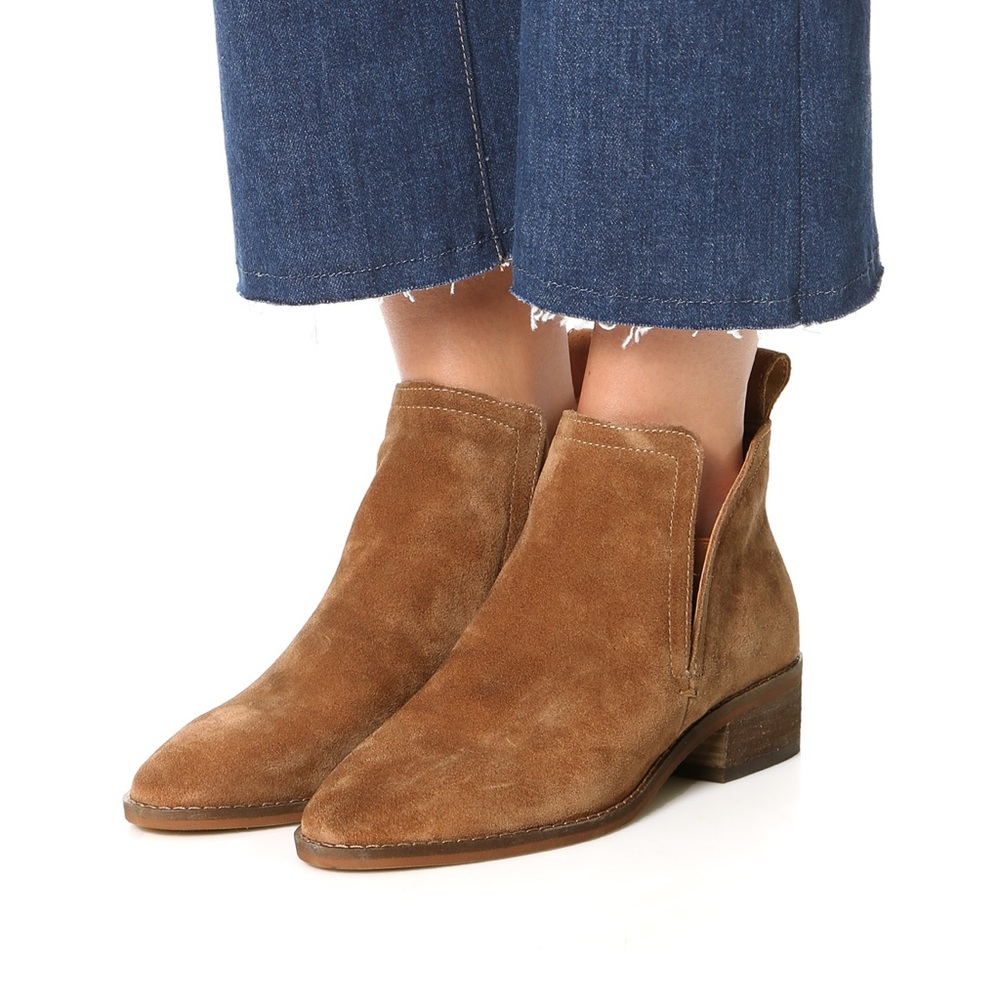 Dolce Vita Tessy Ankle Boots